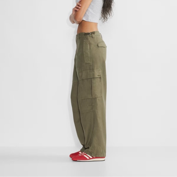 Aritzia TNA New Supply Cargo Pant in “Gd Haze Grey” Size 0 - Picture 7 of 7